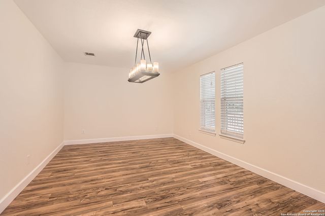 9160 Aqua Dr, Boerne, TX 78006
