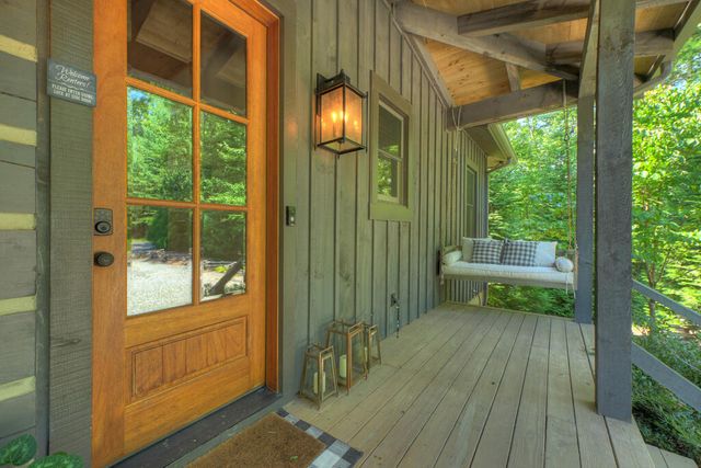 199 Hiawatha Trail N, Blue Ridge, GA 30513