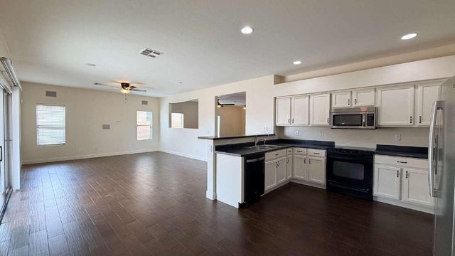 18175 N COOK Drive, Maricopa, AZ 85138