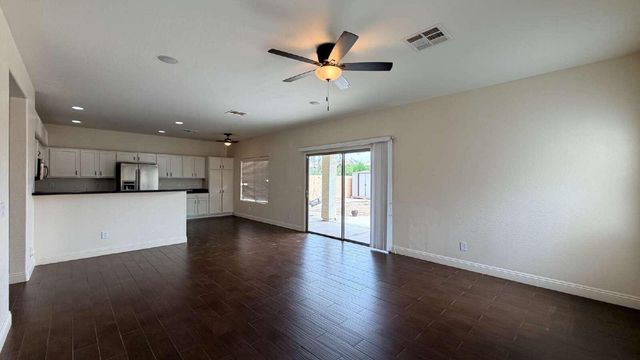 18175 N COOK Drive, Maricopa, AZ 85138
