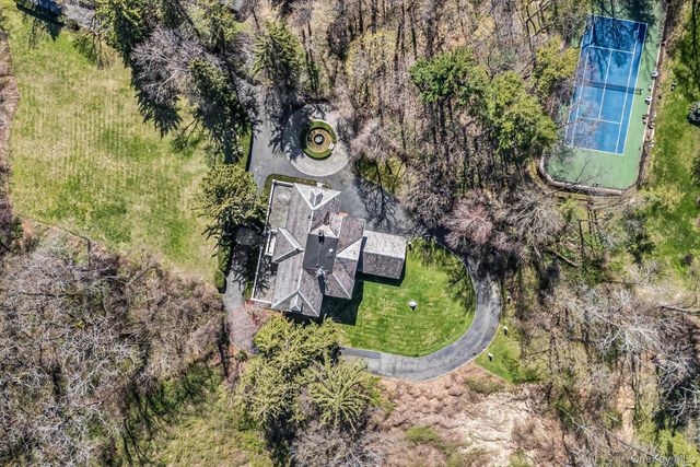 365 E Shore Road, Kings Point, NY 11023