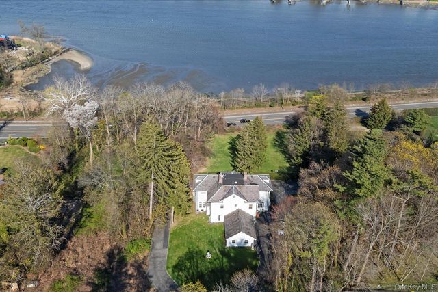 365 E Shore Road, Kings Point, NY 11023