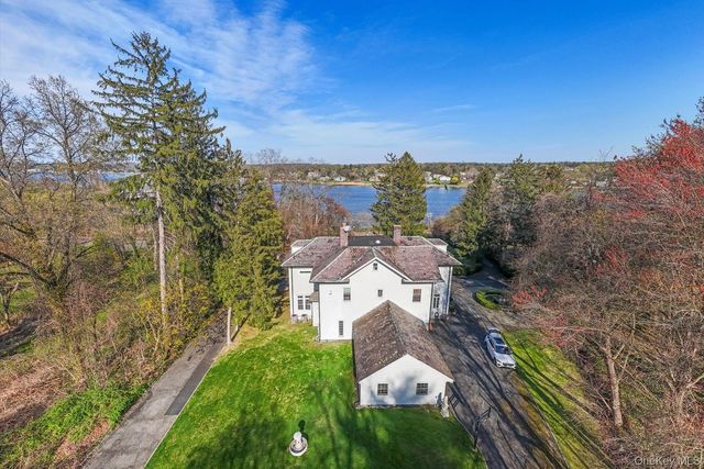365 E Shore Road, Kings Point, NY 11023