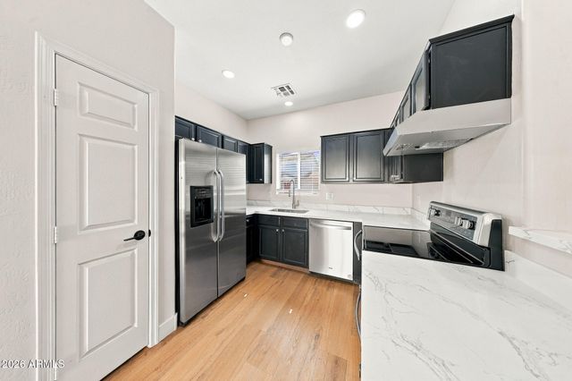 3740 W Oregon Avenue, Phoenix, AZ 85019