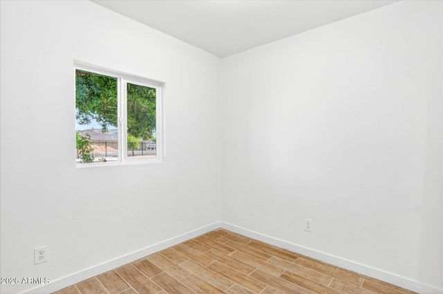 6624 W Columbus Avenue, Phoenix, AZ 85033