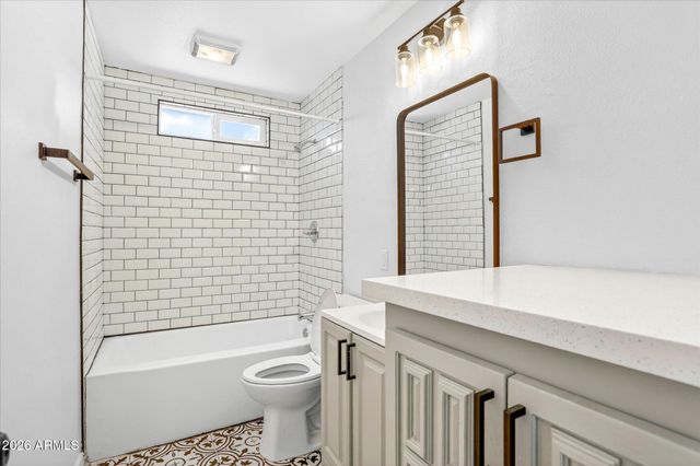 6624 W Columbus Avenue, Phoenix, AZ 85033