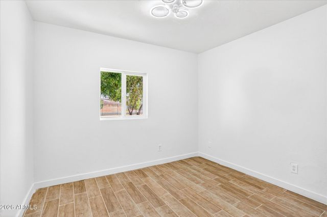 6624 W Columbus Avenue, Phoenix, AZ 85033