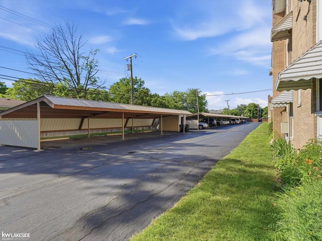 21382 Beaconsfield Street, St Clair Shores, MI 48080