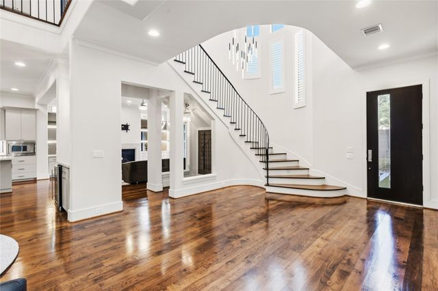 6011 Burgoyne Road A, Houston, TX 77057