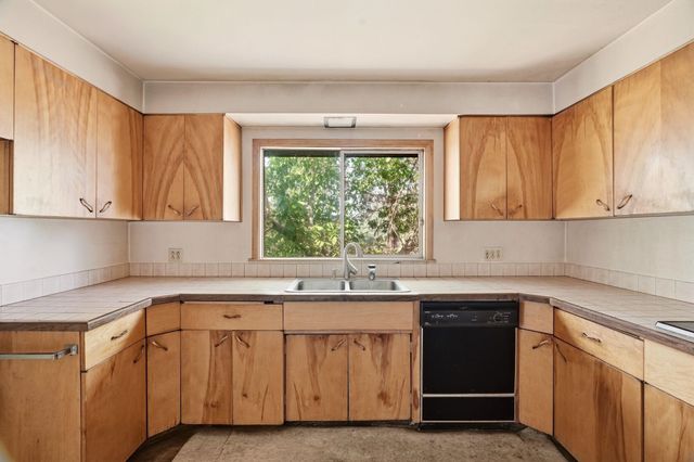 4015 E 17th Ave, Spokane, WA 99223