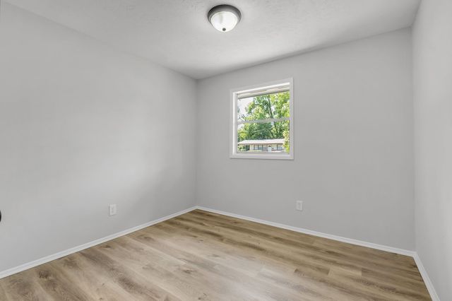 319 Meadowbrook Lane, Tallahassee, FL 32304