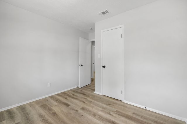319 Meadowbrook Lane, Tallahassee, FL 32304