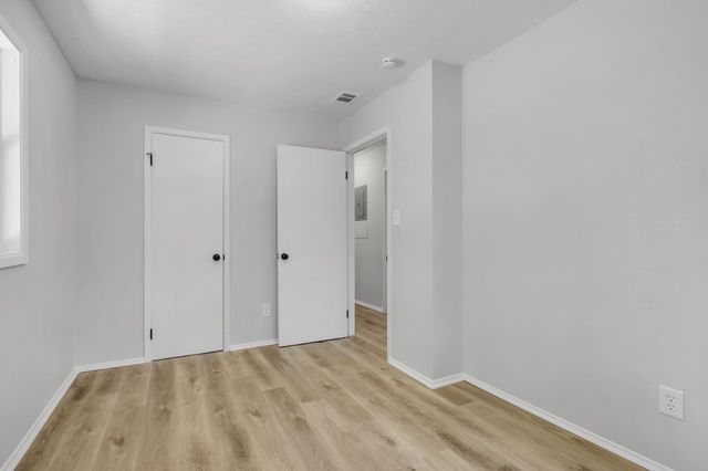 319 Meadowbrook Lane, Tallahassee, FL 32304