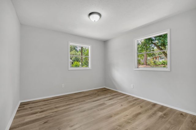 319 Meadowbrook Lane, Tallahassee, FL 32304
