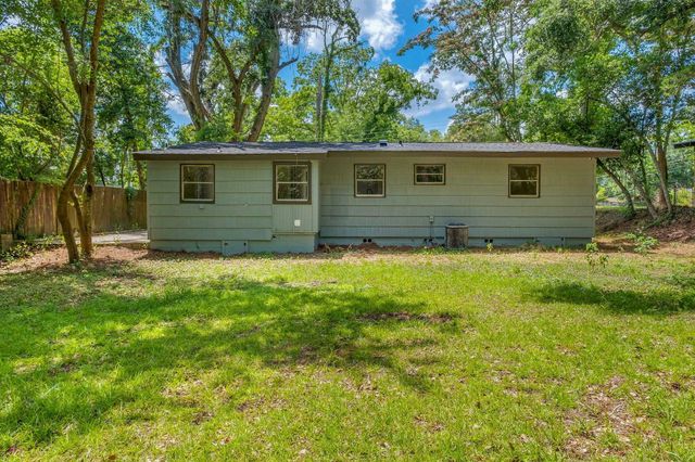 319 Meadowbrook Lane, Tallahassee, FL 32304