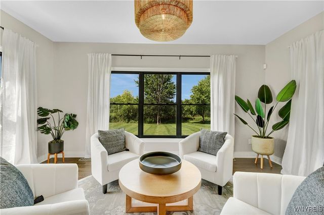 7424 Jewett Holmwood Road, Orchard Park, NY 14127