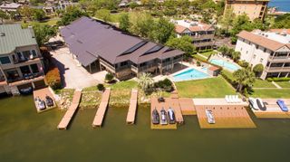 104 Cove E 102, Horseshoe Bay, TX 78657
