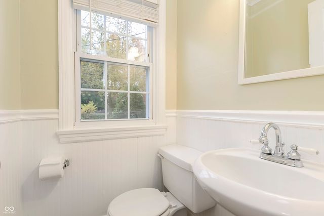 1620 Winding Way, Anderson, IN 46011