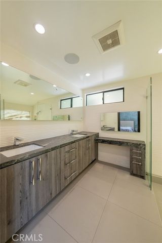 18720 San Fernando Mission, Porter Ranch (los Angeles), CA 91326