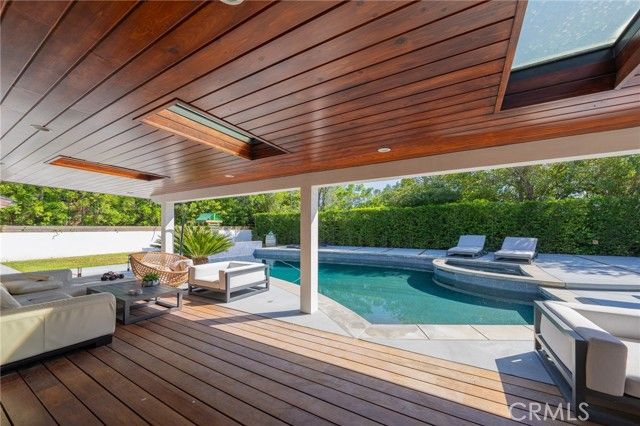 18720 San Fernando Mission, Porter Ranch (los Angeles), CA 91326