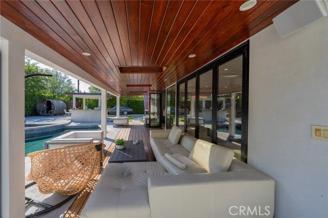 18720 San Fernando Mission, Porter Ranch (los Angeles), CA 91326