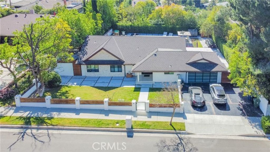 18720 San Fernando Mission, Porter Ranch (los Angeles), CA 91326