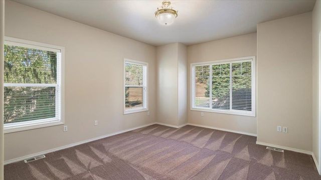 16815 N Greenbluff Rd, Colbert, WA 99005