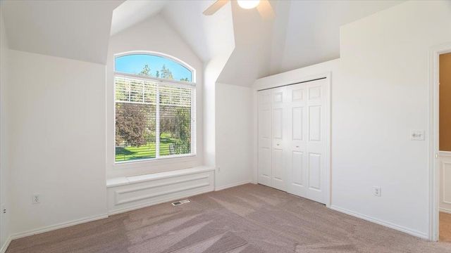 16815 N Greenbluff Rd, Colbert, WA 99005