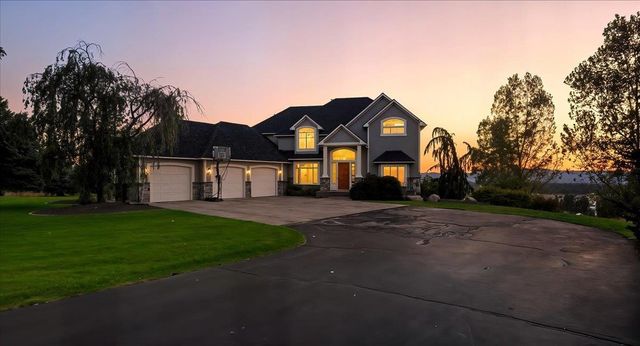 16815 N Greenbluff Rd, Colbert, WA 99005