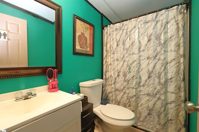 251 Crenshaw Road, Cowpens, SC 29330