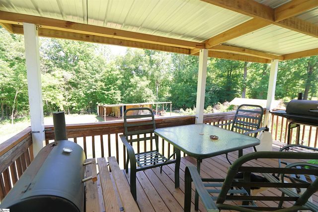 251 Crenshaw Road, Cowpens, SC 29330