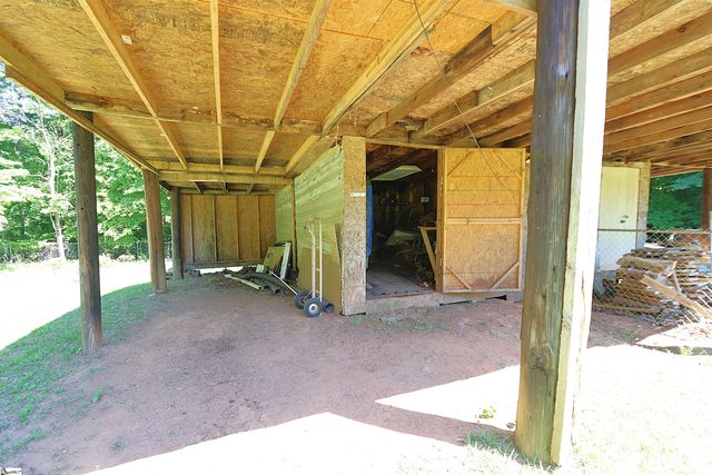 251 Crenshaw Road, Cowpens, SC 29330