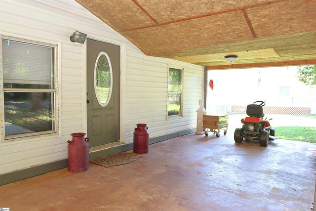 251 Crenshaw Road, Cowpens, SC 29330