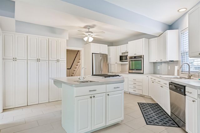 5018 Sherman Boulevard, Galveston, TX 77551
