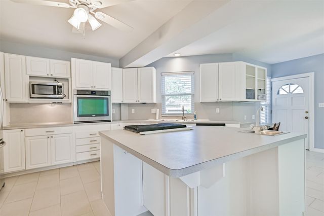 5018 Sherman Boulevard, Galveston, TX 77551