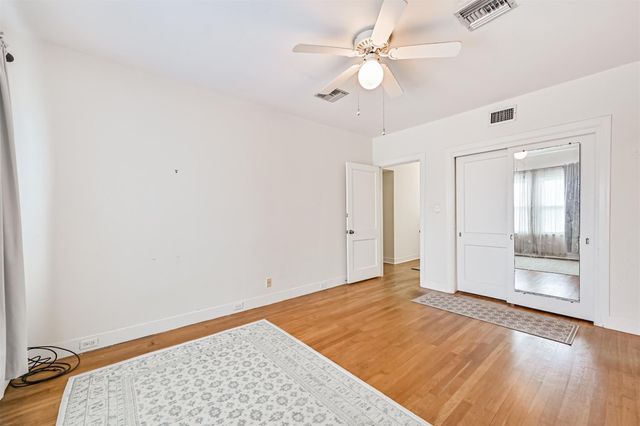 5018 Sherman Boulevard, Galveston, TX 77551
