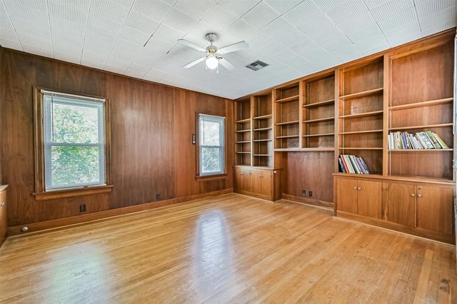 5018 Sherman Boulevard, Galveston, TX 77551
