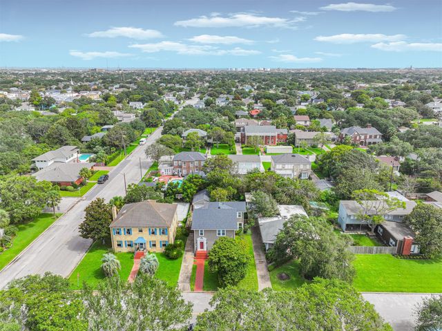 5018 Sherman Boulevard, Galveston, TX 77551