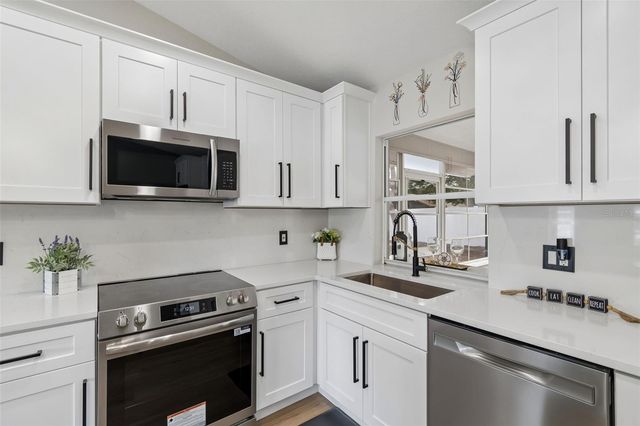 11238 OWL LANE, Port Richey, FL 34668