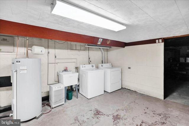 1534 FAYETTE AVE, Reading, PA 19607