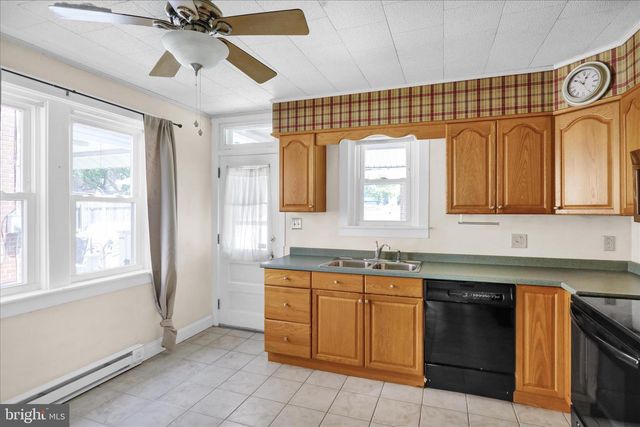 1534 FAYETTE AVE, Reading, PA 19607