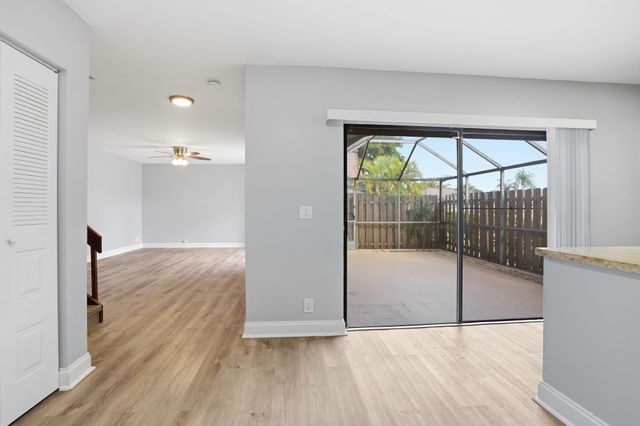 7600 Courtyard Run, Boca Raton, FL 33433