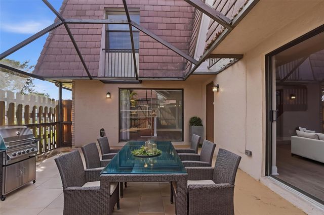 7600 Courtyard Run, Boca Raton, FL 33433