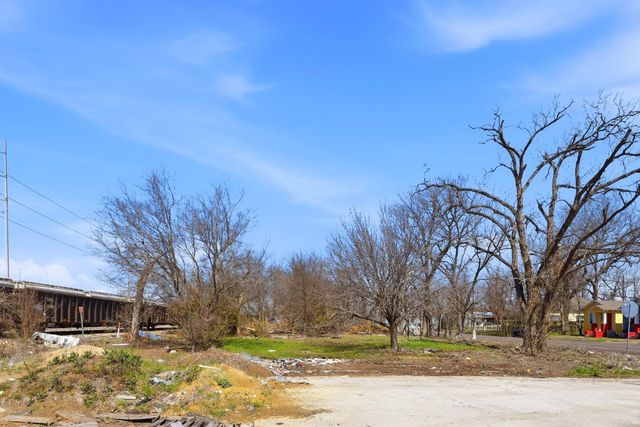2203 Semmes Street, Houston, TX 77026