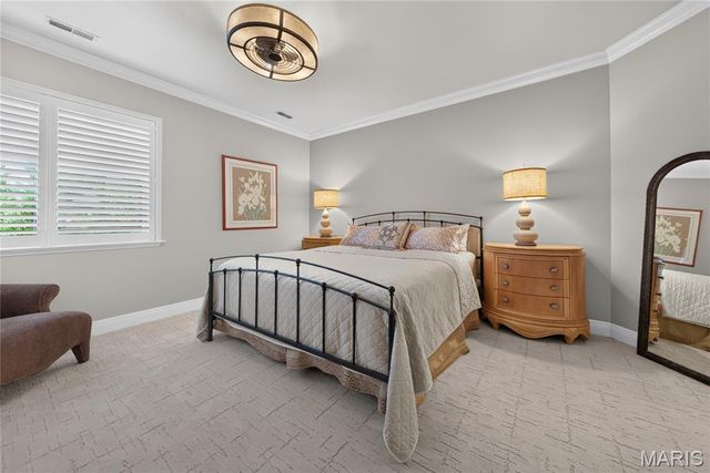 568 Upper Conway Circle, Chesterfield, MO 63017