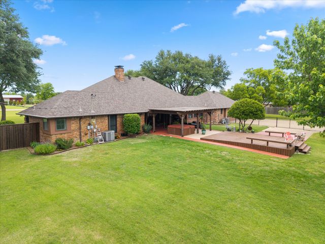 10612 Live Oak Drive, Forney, TX 75126