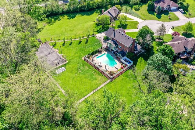 7082 Tremont Drive, Bargersville, IN 46106