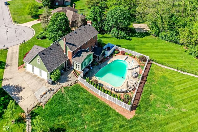 7082 Tremont Drive, Bargersville, IN 46106