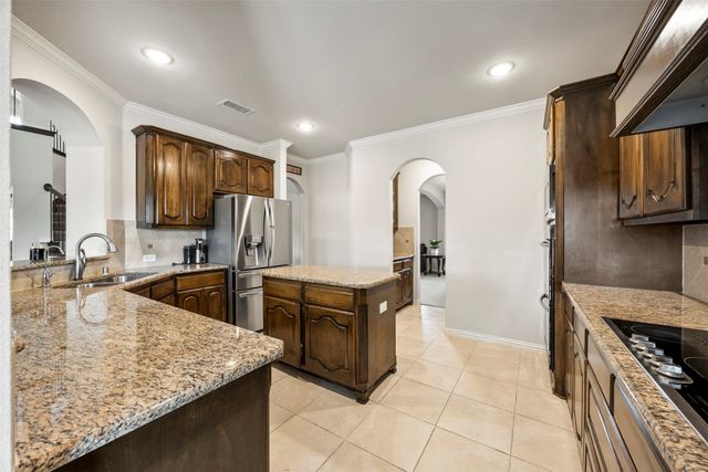 1515 Spring Hill Drive, Cedar Hill, TX 75104