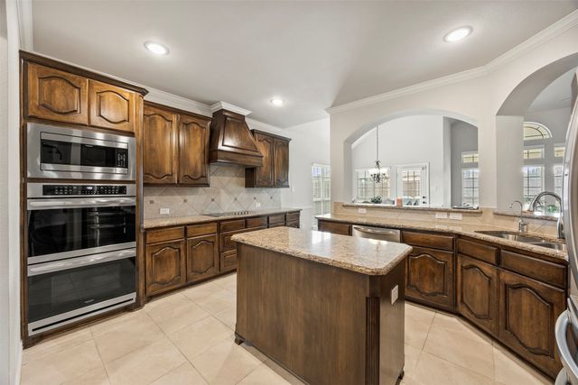 1515 Spring Hill Drive, Cedar Hill, TX 75104